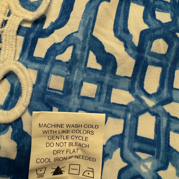 Mud Pie Women's sleeveless mini dress in geometric  Print size small - Picture 10 of 11